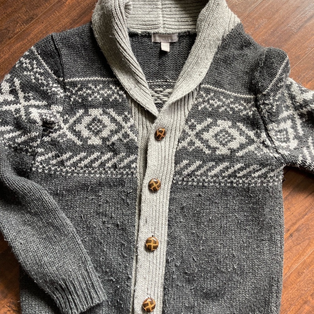 Gray Patterned Men's shawl cardigan